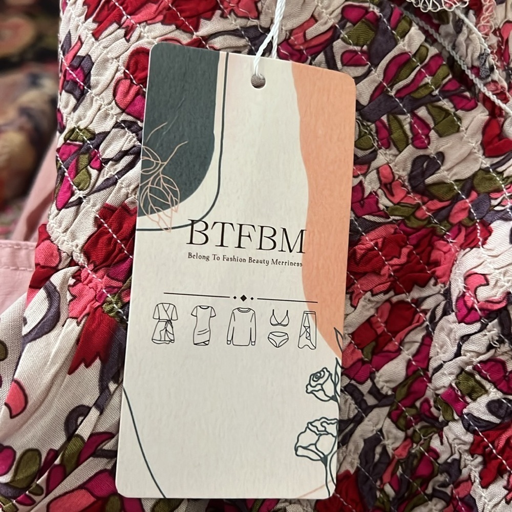 BTFBM size M, hi Lo, red and green flowered patterned skirt. - Picture 9 of 11